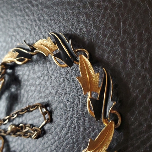 VTG MODE ART necklace - Picture 4 of 10